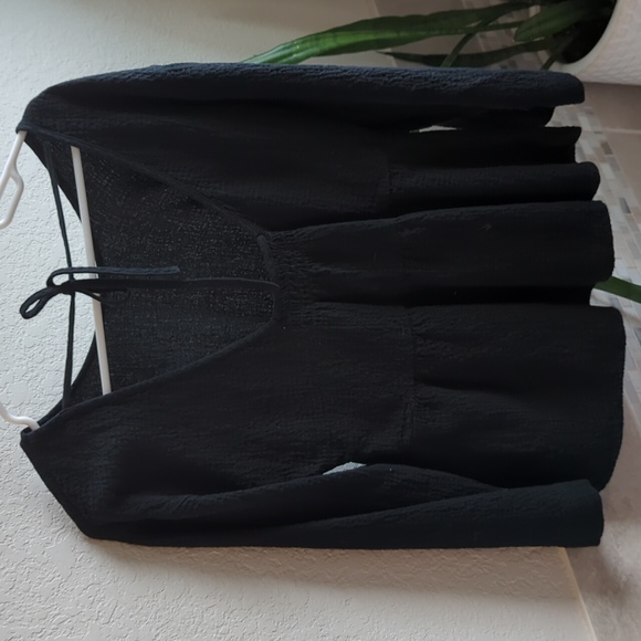 Madewell blouse in black - Picture 2 of 3